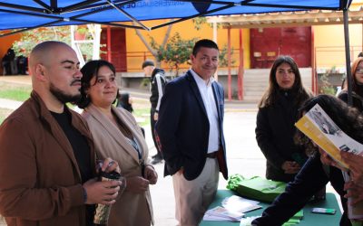 Programa PACE UDA y la Unidad de Admisión de la Universidad de Atacama participan en feria preventiva en liceo de Vallenar